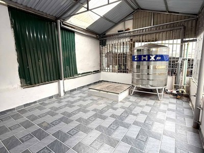 Phố cự lộc/thanh xuân- 40m 5tầng 4.5mmt- gần royalcyti, trường, chợ-kinh doanh-10,8 tỷ 2