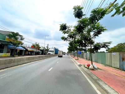 Cho thuê 617m2 nhà và đất mt đường nguyễn cữu phú 0