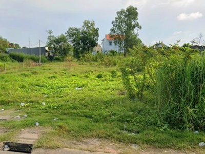 Cần bán 188m2 đất thổ cư mt đường đoàn nguyễn tuân 2