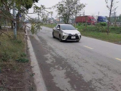 Bán 2 lô đất liền nhau mặt đường Hoàng Ngân, KĐT Việt Hòa, TP HD, 180m2, mt 10m, vị trí đẹp 2