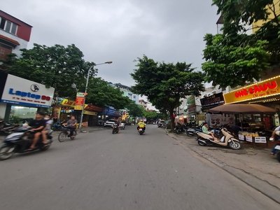 Bán đất Trâu Quỳ, Gia Lâm, Hà Nội. Dt 59m2, mt 5m, đường 9m, giá 9 tỷ x. Lh 0989894845 2