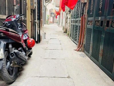 Bán nhà mạc thị bưởi 4 tầng dân xây ở ngay 2 thoáng hai bà trưng 0