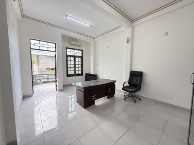 Bán nhà 4 tầng Vĩnh Hải, Bắc Nha Trang ĐƯỜNG 8M GIÁ CHỈ 8,9 TỶ 8