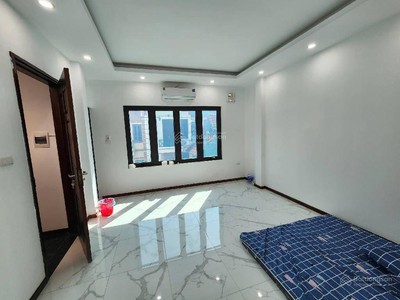 Bán nhà thi sách 35m 5 tầng thang máy, gần oto chỉ 12,x tỷ đồng 1