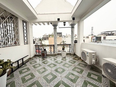 Bán nhà quang trung gv - phân lô liền kề sát mặt tiền quang trung - xe tải tránh xe hơi - full nội 4