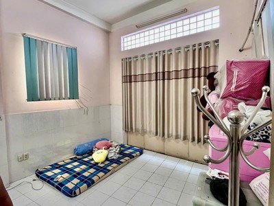 Bán nhà 4 tầng,10m ra mặt tiền đường 3/2,nhà 2 mặt thoáng,50m chỉ 8tỷ50tr g6a1p tl tốt 3