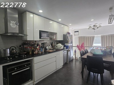 Đề thám - p. cầu ông lãnh- đẹp 4 tầng -  2pn lớn 4wc - trang bị đầy đủ hệ thống camera, loa âm trần 1