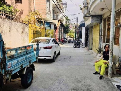 Ngay chợ tân hương   hẻm xe hơi đỗ cửa   44m   3 tầng   3pn   nhỉnh 5 1