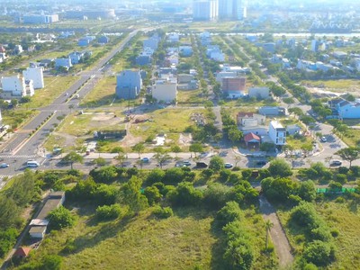 Đất biển tân trà - dt 305m  15x20  - sẵn nhà 2 tầng kinh doanh - 22 đ 1