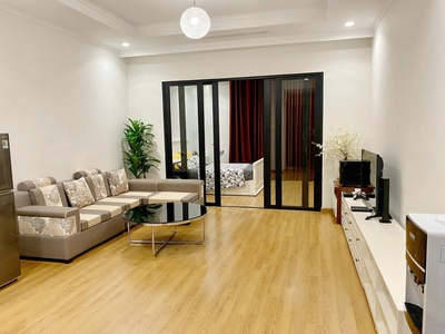 Chính chủ cho thuê căn hộ chung cư tại royal city, dt55m2 giá 17tr/th lh 0912733529 0