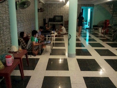 Bán nhà 2 tầng mặt tiền kinh doanh,ngang 7m,gần chợ đồn 0