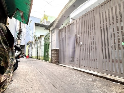 Bán nhà ngang lớn nở hậu 5.6m- đ.tôn đản- 99.8m2 chào chỉ 9 đồng 9- khế bên khu ẫm thực vĩnh khánh- 1