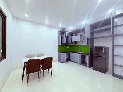 Nhà 3 tầng, đẹp long lanh, mới kính koong thôn gia tân - tổ 11, quang minh. tặng full nội thất 1