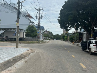 Bán nhà 7m x 14.6m đường âu cơ, lagi giá rẻ 2.8 tỷ kdc nguyễn thái học 2