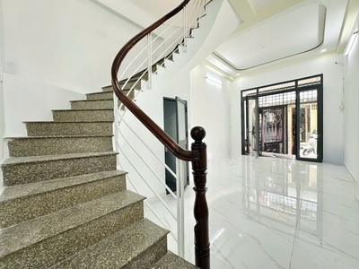 Chính chủ - gấp bán 8.9 tỷ - hẻm 5m - kinh doanh đa ngành nghề - bình thạnh - nơ trang long - xe 2