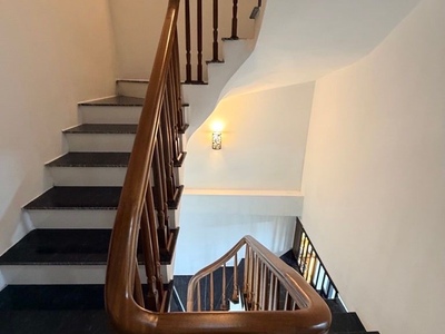 Bán nhà ngọc hà 40m x4 tầng 10,5 tỷ full nội thất xịn,ngõ thông các ngả 3