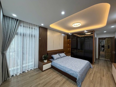 Lạc long quân 40m x7 tầng thang máy 17,5 tỷ-10m ra phố,ô tô đỗ cửa 4