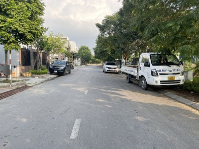 Cần bán 43,8m2 lô góc đất ngõ 213 Ngô Xuân Quảng, Gia Lâm. Đường thông xe 7 chỗ 2
