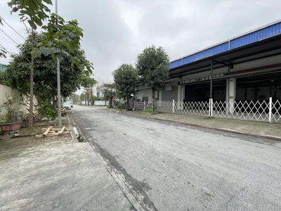 Cần bán 43,8m2 lô góc đất ngõ 213 Ngô Xuân Quảng, Gia Lâm. Đường thông xe 7 chỗ 3