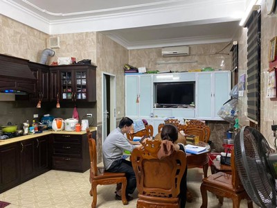 Bán nhà Nguyễn Khuyến Hà Đông, ba bước ra hồ Văn Quán, ô tô đỗ cửa, 50m2, hơn 17 tỷ 0