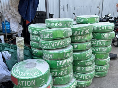 Ống tưới nhỏ giọt 16mm dày 0.15mm khoảng cách 20cm 3