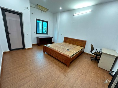 Bán căn nhà 3 tầng trung tâm thành phố Vĩnh Yên, Vĩnh Phúc. Giá chỉ 2.55 tỷ 2