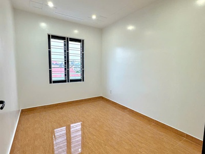 Bán nhà 4 tầng, ngang gần 6m chỉ sau căn nhà mặt đường tại Phủ Thượng Đoạn 1