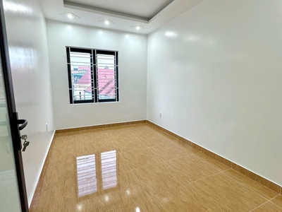 Bán nhà 4 tầng, ngang gần 6m chỉ sau căn nhà mặt đường tại Phủ Thượng Đoạn 3