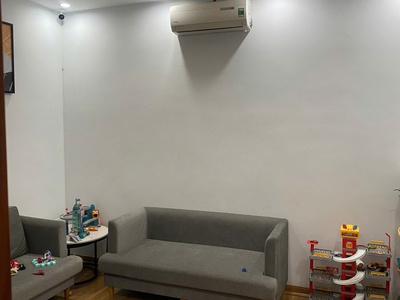 Bán nhà sau nhà mặt đường Kiều Sơn, oto đỗ cửa, ngõ rộng rãi, thoáng mát 2