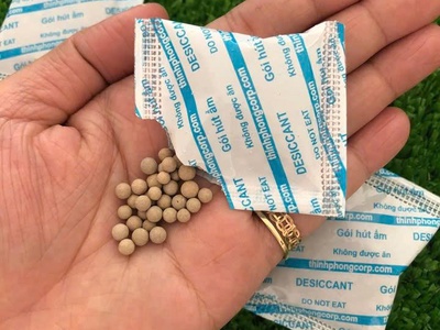 Giữ giòn, chống mềm ỉu đồ ăn vặt bánh mứt bằng gói hút ẩm Thịnh Phong có an toàn không 1