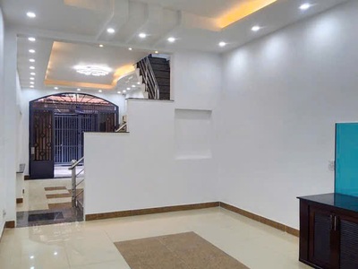 Nhà 2 tầng nở hậu hẻm 102 âu dương lân  p. chánh hưng . giá 7,7 tỷ tl 1