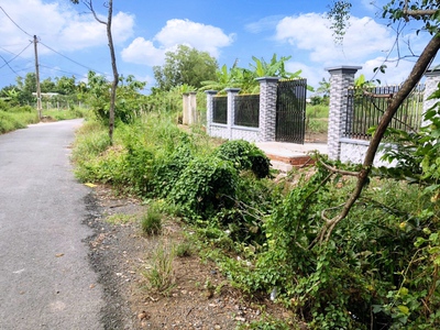 Cần bán 1000m2 đất vườn mt đường nhựa có trả có bán 0