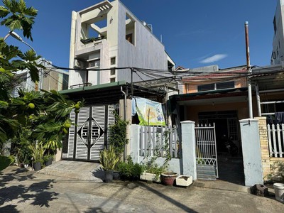 Bán 2 lô liền kiệt 5m đường hồ xuân hương,dt 200m2 ngang 8.4m đối diện công viên 1