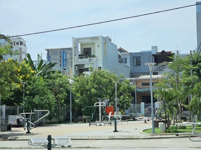 Bán 2 lô liền kiệt 5m đường hồ xuân hương,dt 200m2 ngang 8.4m đối diện công viên 2