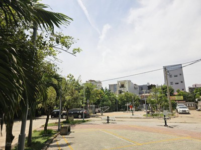 Bán 2 lô liền kiệt 5m đường hồ xuân hương,dt 200m2 ngang 8.4m đối diện công viên 4