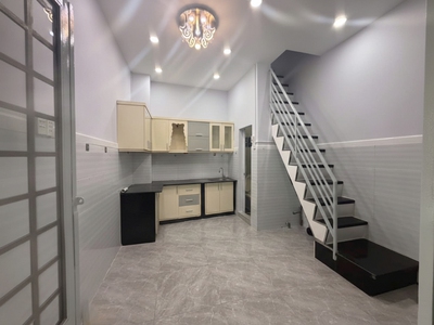 D2087 ⚡ nhà trần hưng đạo q5, shr, vuông, 3 tầng, 2.x tỷ 0