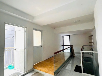 Cho thuê shohouse 2 mặt tiền cc sơn kỳ q.tân phú 96m , 2tầng- 15triệu 4