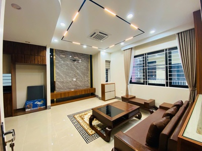 Căn hộ dịch vụ nguyễn đình hoàn   7 tầng thang máy   11 phòng   doanh thu gần 1 tỷ/năm kh 0975124520 3