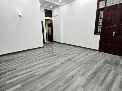 Bán nhà ngõ 79 đồng cổ, dt 40m2, 4 tầng, mt 4m, sđcc, nhà mới giá 8.9 tỷ 4