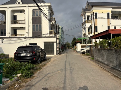 Bán đất lô góc ngõ 228 Cát Linh   Tràng Cát dt 46,4m2  1 Tỷ590tr ngõ rộng oto vào tận nơi. 0