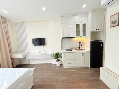 Hoàng hoa thám 78m x8 tầng thang máy 17 phòng kk 18,5 tỷ-ô tô tránh 30m,ngõ thông 2