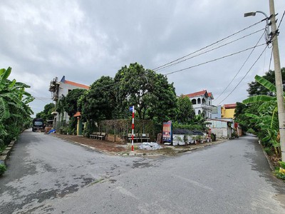 Rẻ nhất Gia Lâm, Hà Nội. 20xx triệu có 42m2, mt 5m ngõ rộng, nông. Lh 0989894845 0