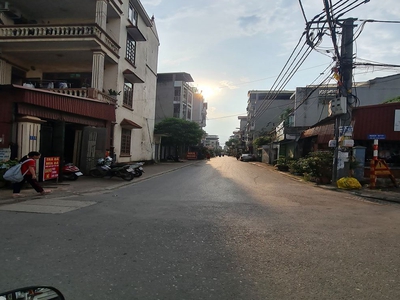 Rẻ nhất Gia Lâm, Hà Nội. 20xx triệu có 42m2, mt 5m ngõ rộng, nông. Lh 0989894845 2