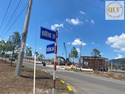 Bán 3 lô đất liền kề   KCN ĐẤT ĐỎ 1, BRVT 2