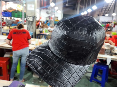 Xưởng XTC Bán Sỉ Đồ Da - Gia Công Theo Yêu Cầu - Hàng Chỉn Chu Cho Thương Hiệu 11