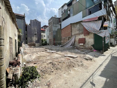 Chính chủ bán đất đẹp 97m2, mt 5m - vị trí đắc địa tại ngọc thuỵ, long biên - giá 17.8 tỷ 0