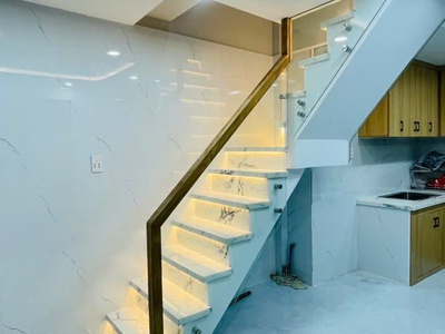 Cmt8 - quận 10 - nhà mới ở ngay - 2 tầng - kế hẻm ô tô - 3.1 tỷ 1