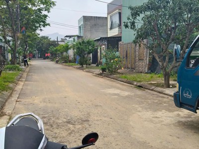 Lô đất đẹp mt đường 5m5 vỉa hè 3m trà na 2 - tđc trà na 1