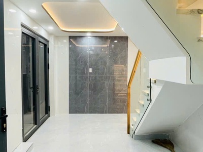 Cmt8 - quận 10 - nhà mới ở ngay - 2 tầng - kế hẻm ô tô - 3.1 tỷ 3