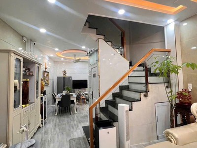 Shock giảm về 9.5 tỷ -hẻm ôtô 8m 5 tầng st-4pn ngang hiếm 5.5m nhà cực đẹp giáp q10 1